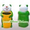 Thùng rác hình gấu trúc