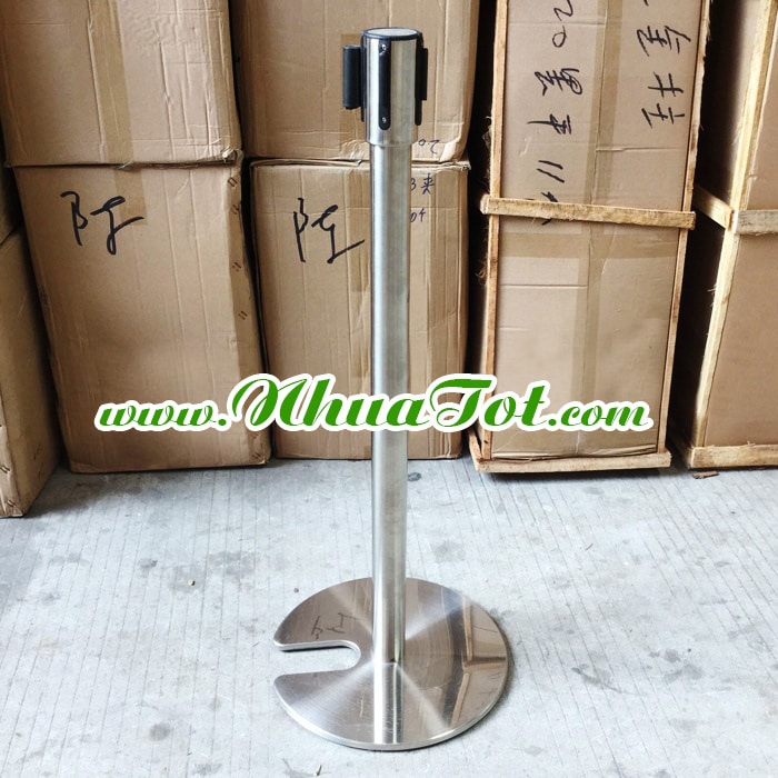 Cột chắn inox đế chữ U Cột chắn inox đế chữ U
